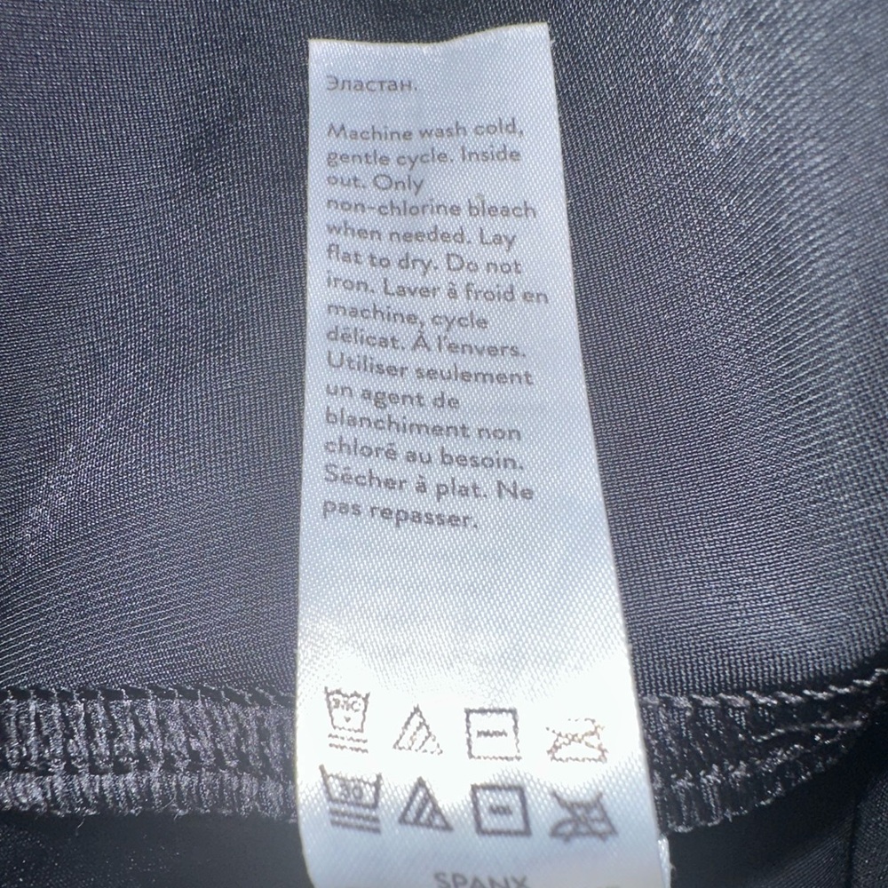 Spanx Faux Leather Leggings Black Camo Women’s Size Small Mid-Rise Skinny Slim - Picture 5 of 9